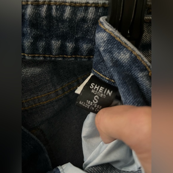 Two color denim shorts (SHEIN), dark wash denim/black denim, US size 4 - Picture 5 of 5
